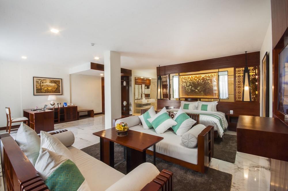 The Privilege Floor By Lotus Blanc Siem Reap Ngoại thất bức ảnh