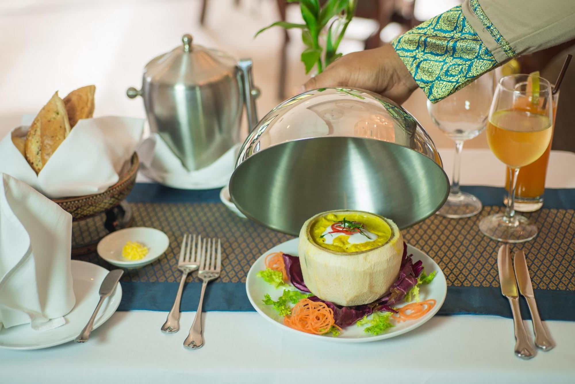 The Privilege Floor By Lotus Blanc Siem Reap Ngoại thất bức ảnh